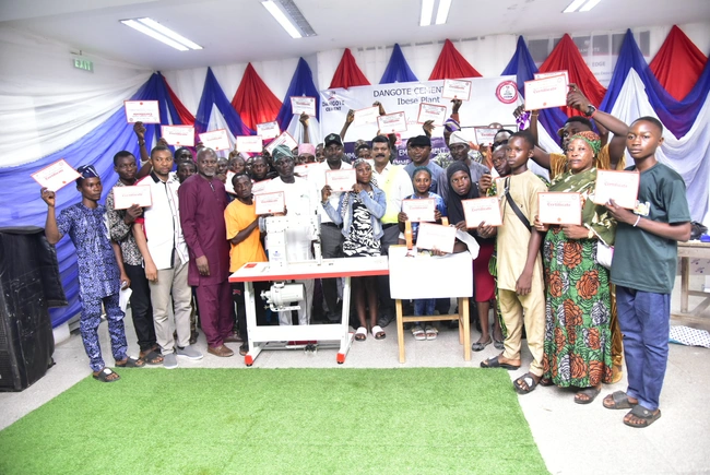 Dangote Cement Gets Ogun Govt Kudos for Empowering 305 Youths with Skills