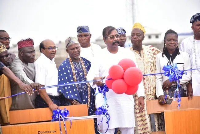 Dangote Petroleum Refinery Awards 473 Scholarships, Donates Educational Materials to Schools