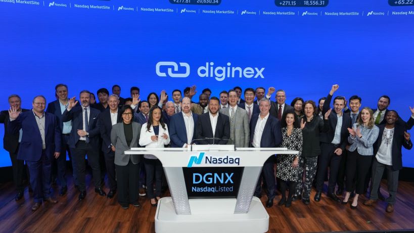 The Diginex leadership team, joined by partners and supporters, proudly rings the Nasdaq Closing Bell to celebrate its remarkable IPO success and its vision to become the largest player in sustainable RegTech.