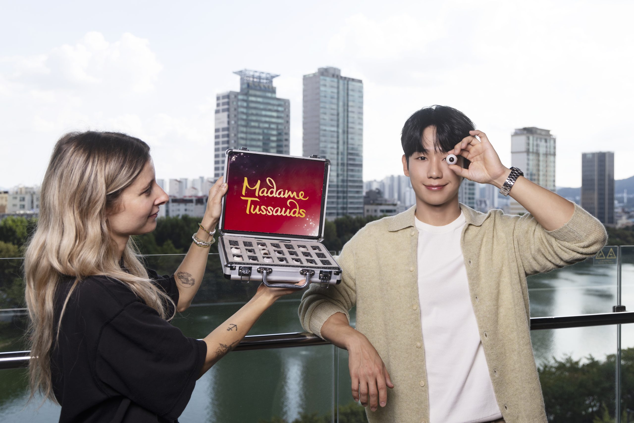 Merlin Entertainments Group’s Madame Tussauds Hong Kong Korean Heartthrob Jung Hae In’s Wax Figure Inviting Fans to Enjoy ‘Our Time’ in Hong Kong