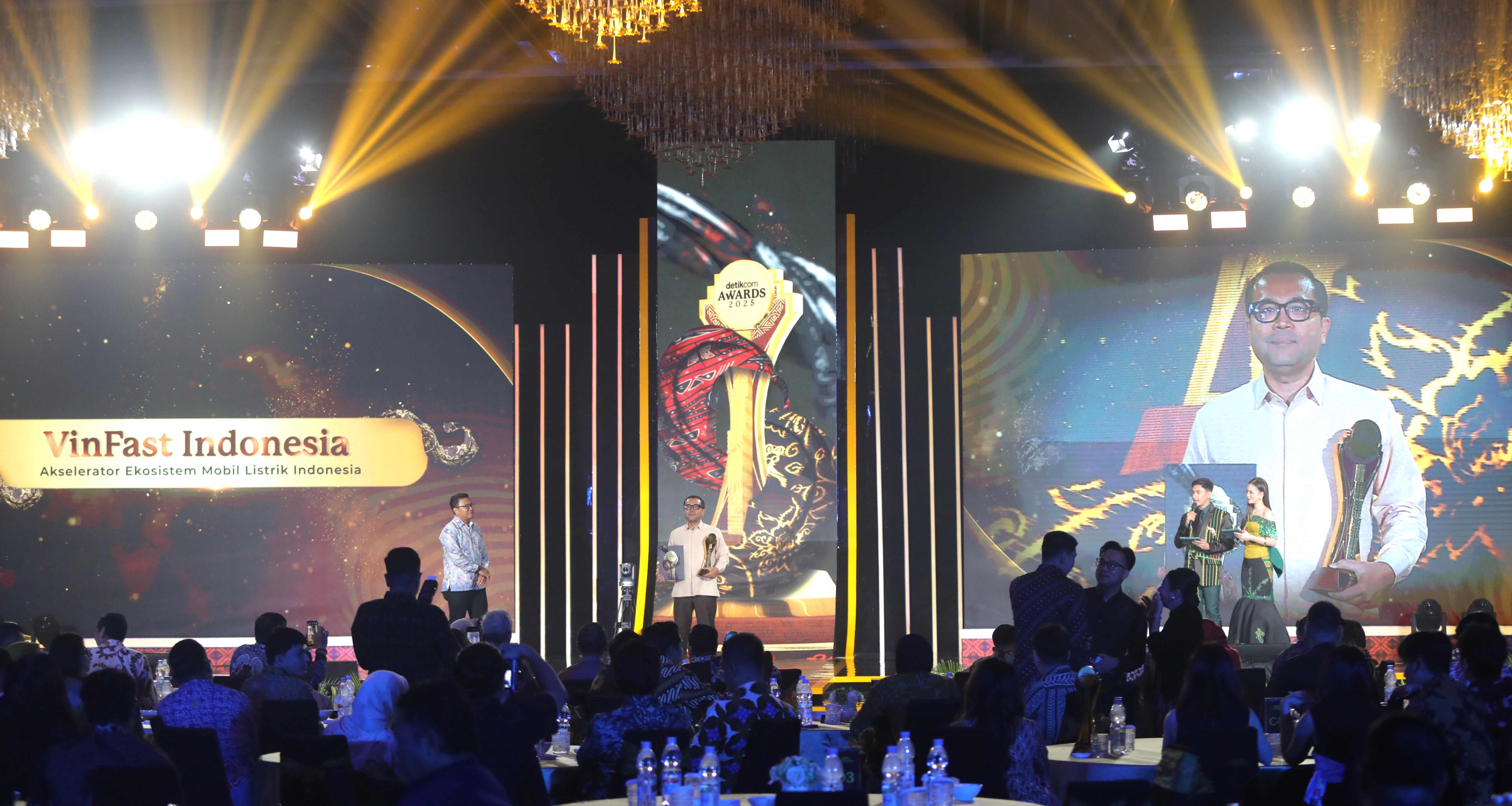 VinFast was honored with the prestigious “Accelerator of Indonesia’s Electric Vehicle Ecosystem” title at the detikcom Awards 2025.