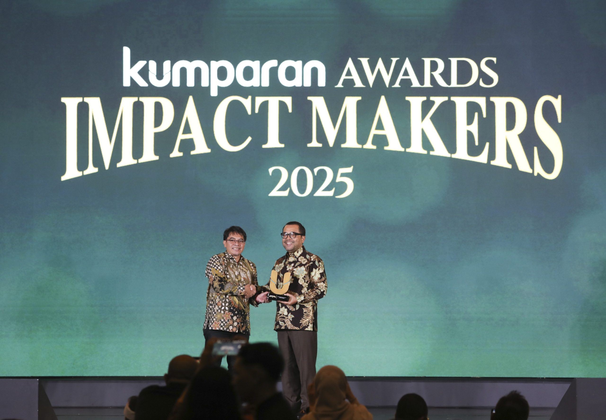 Vinfast Honored in Indonesia with Kumparan Awards: Impact Makers 2025