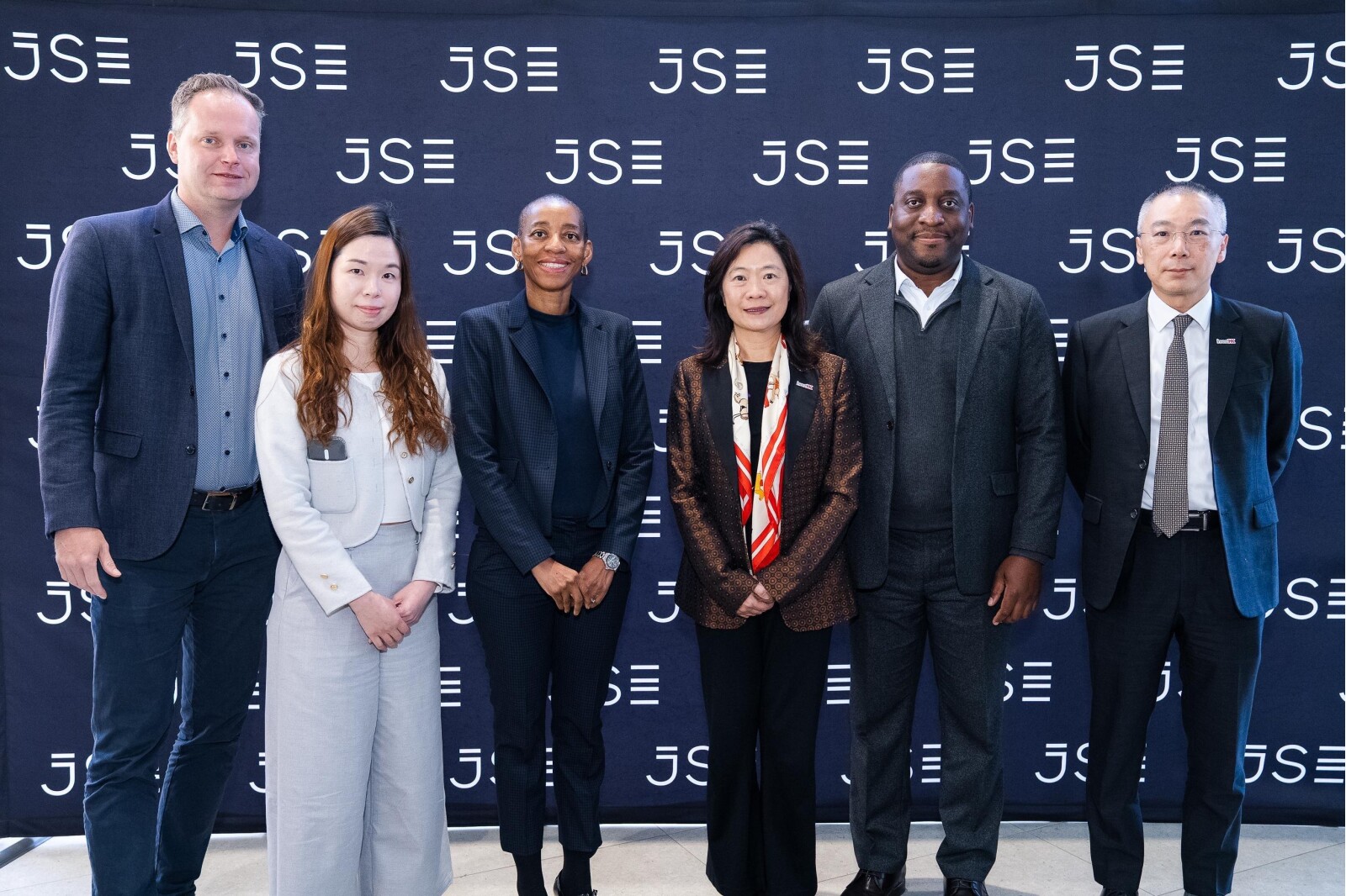 Associate Director-General of Investment Promotion of Invest Hong Kong Ms Loretta Lee concluded a successful mission to South Africa and Rwanda today (May 18), reinforcing Hong Kong's position as the strategic launchpad for African and Global South enterprises seeking offshore business growth into the Chinese Mainland and the broader Asia-Pacific region. Photo shows Ms Lee (third right) at the Johannesburg Stock Exchange on May 12 (Johannesburg time).