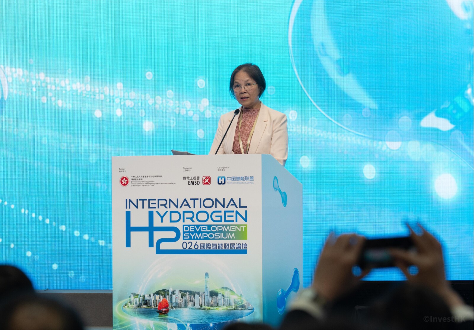 At the International Hydrogen Development Symposium 2026 today (May 18), nine pioneering companies from Korea, the Chinese Mainland, France, and Hong Kong - including Hyundai Motor Group - signed a landmark Memorandum of Understanding on hydrogen ecosystem building, marking a major step toward advancing the city's green economy. Photo shows the Acting Secretary for Environment and Ecology, Miss Diane Wong, delivering a speech.