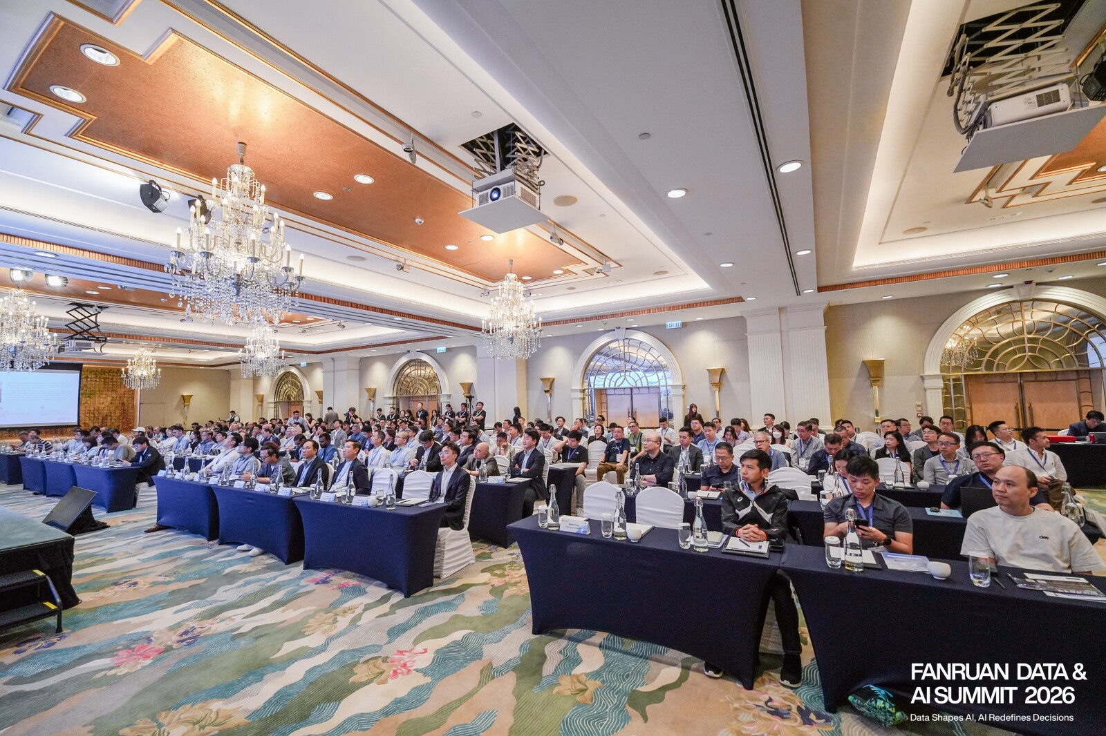 FANRUAN DATA & AI SUMMIT 2026 Data Shapes Al, Al Redefines Decisions
