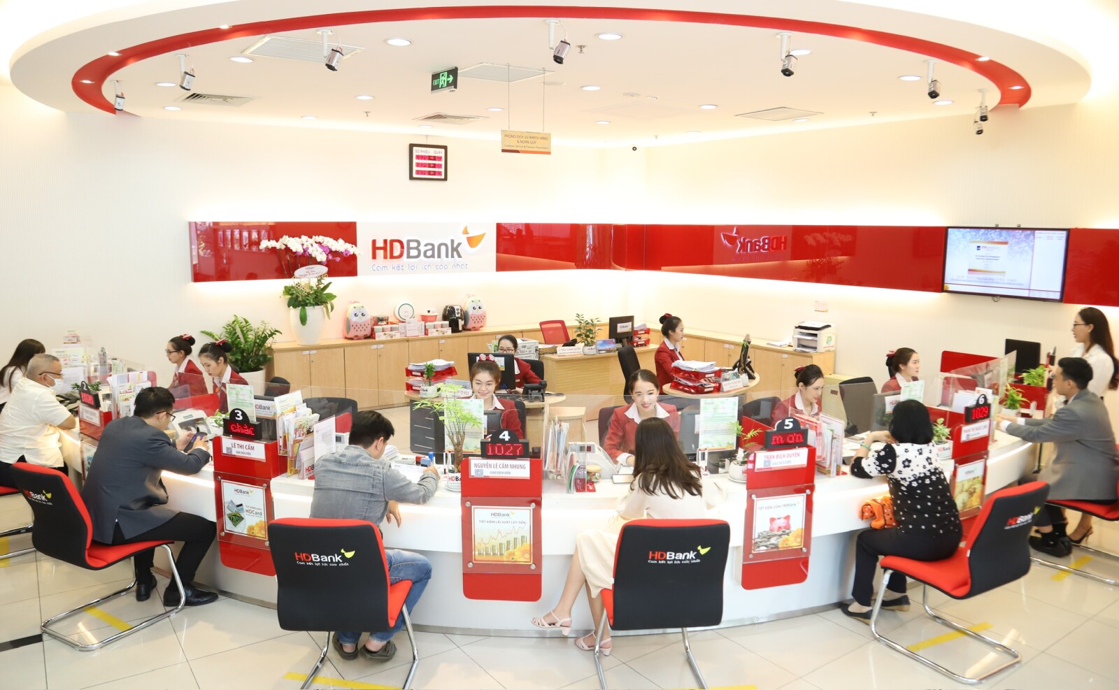 Fitch Ratings assigns first-time credit rating to HDBank, recognises its strong financial profile