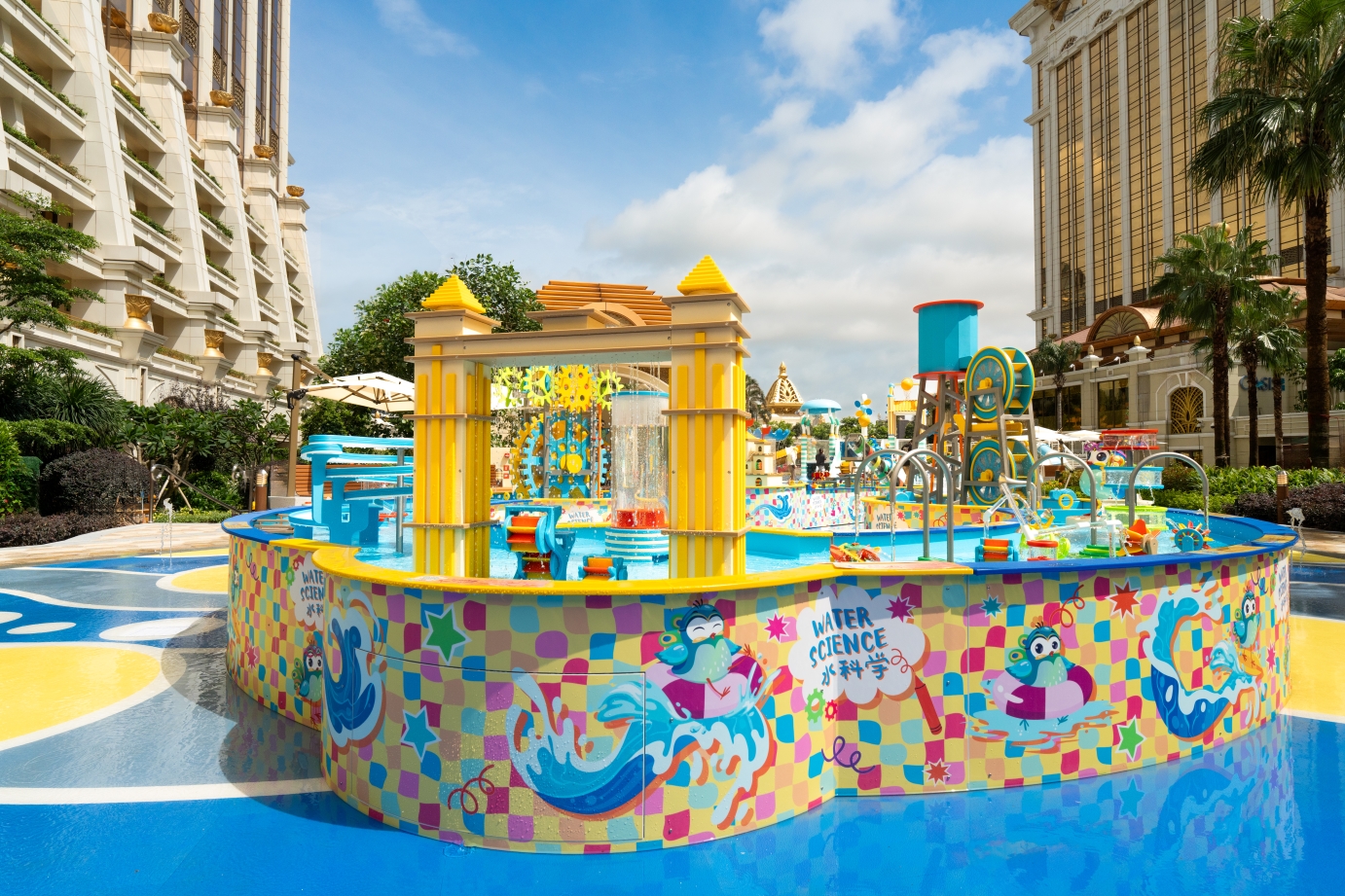 At Wavey's Project Aqua, young explorers dive into the wonders of water through interactive, hands-on exhibits inspired by Galaxy Macau's iconic design—where curiosity flows seamlessly into discovery, creativity, and outdoor S.T.E.A.M. adventures at the vibrant WonderFun Pavilion.