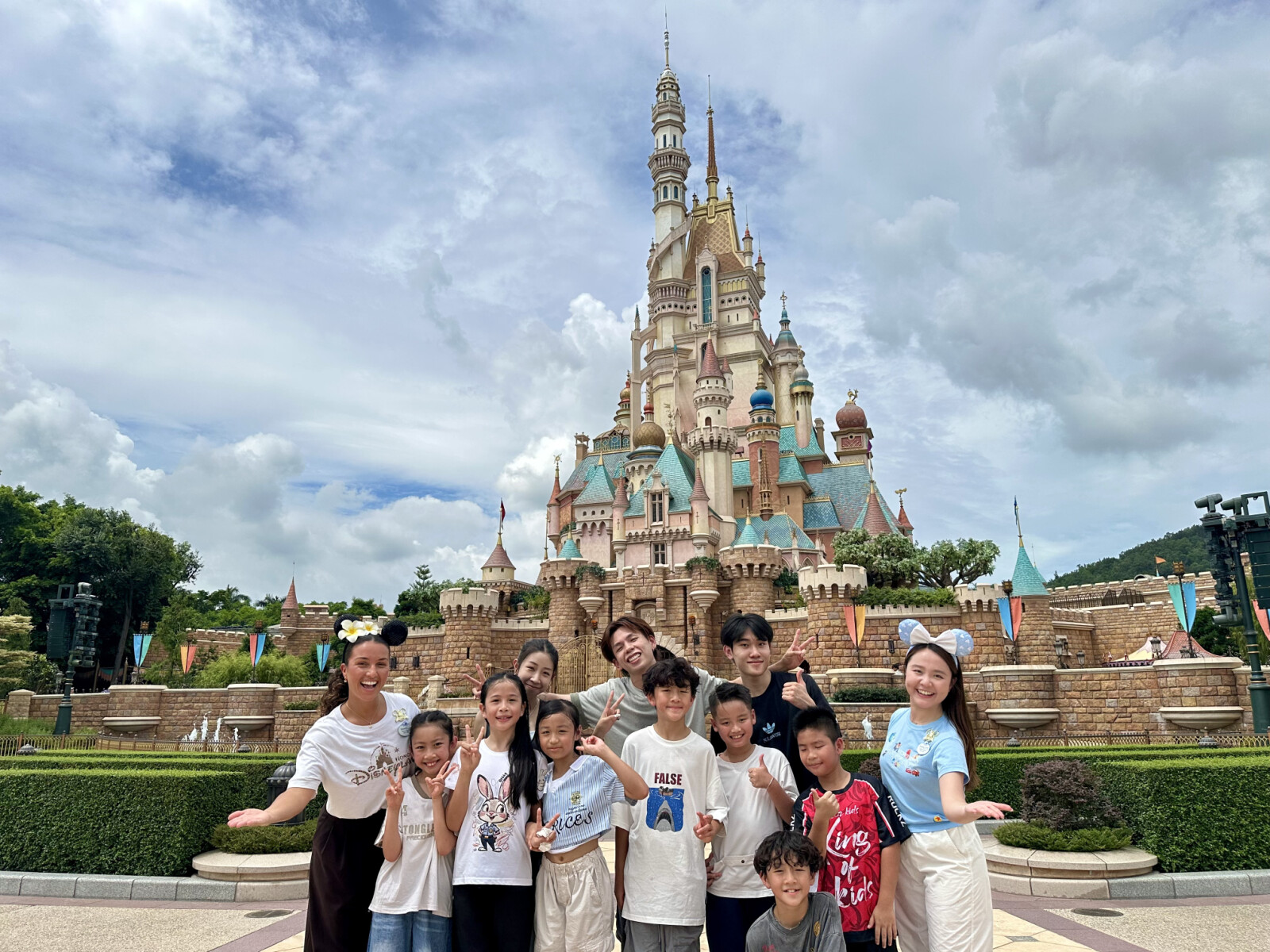 From a Disney stage to the Hong Kong Coliseum Hong Kong Disneyland Donates HK$1.8 Million to Po Leung Kuk to Nurture Young Dance Talent