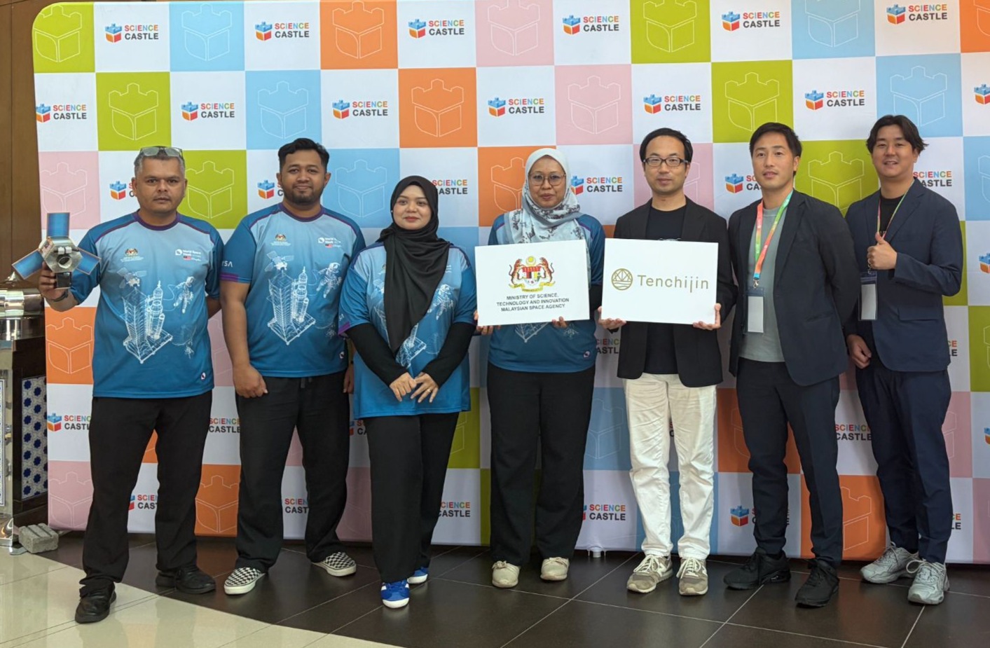 Tenchijin members with the members from MYSA